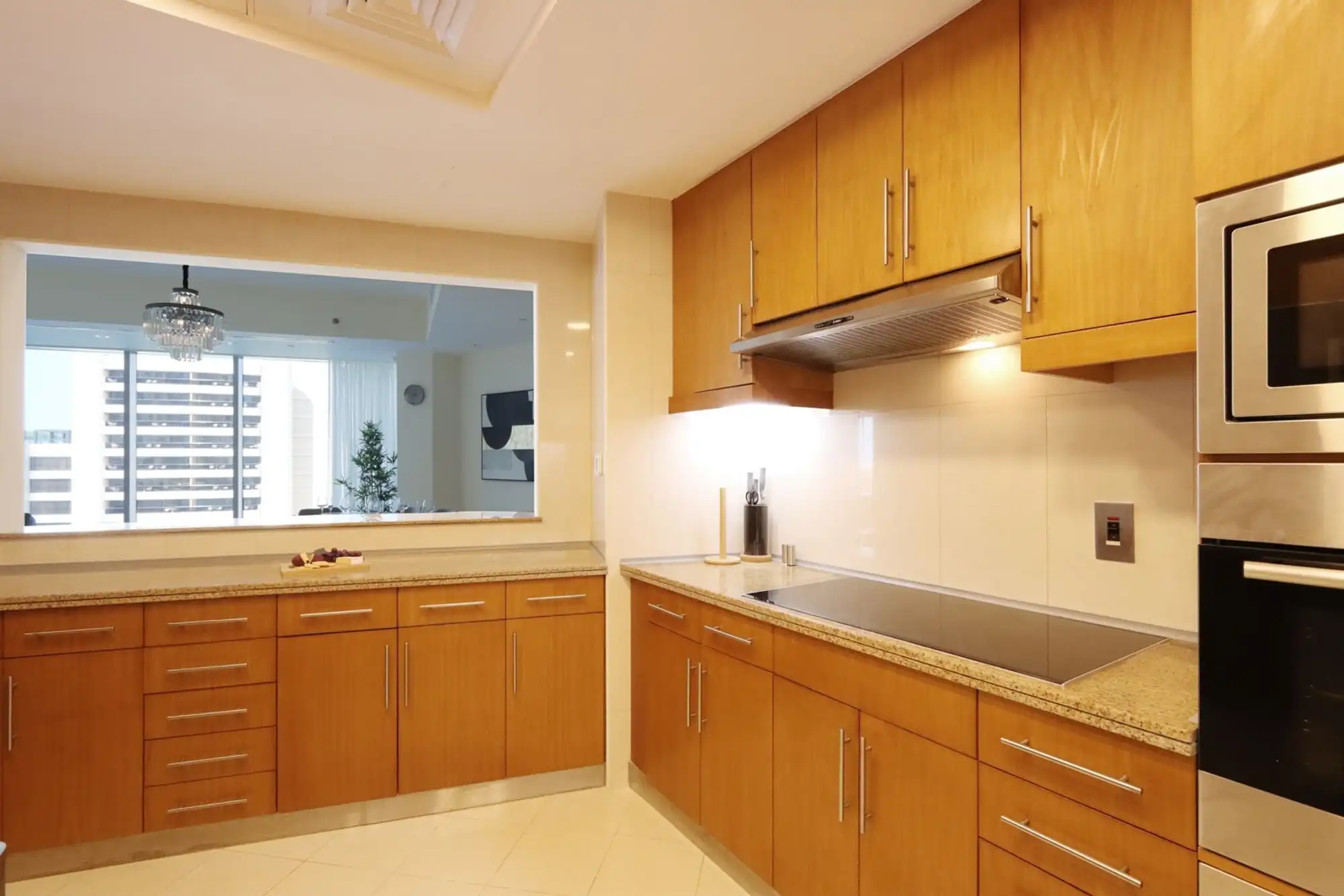 Spacious 3BR in Marina, Steps to the Beach, Dubai