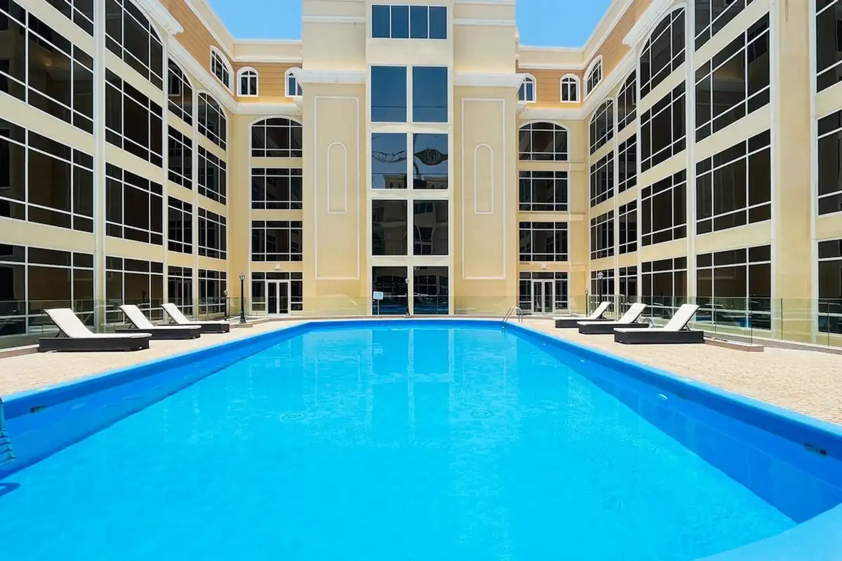 Spacious JVC Studio, Near Dining and Shops, Dubai