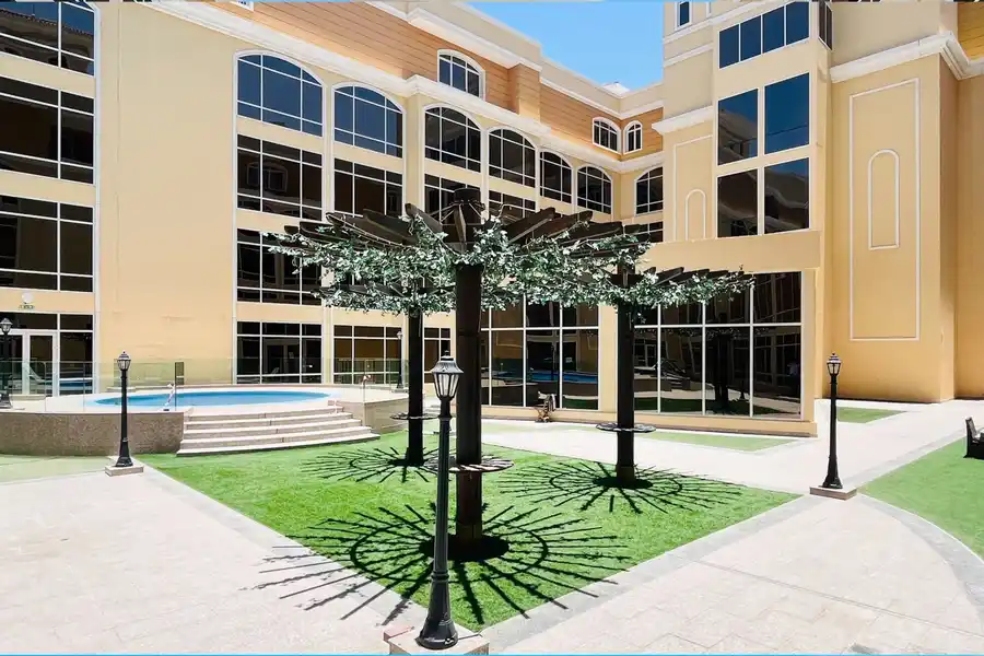 Spacious JVC Studio, Near Dining and Shops, Dubai