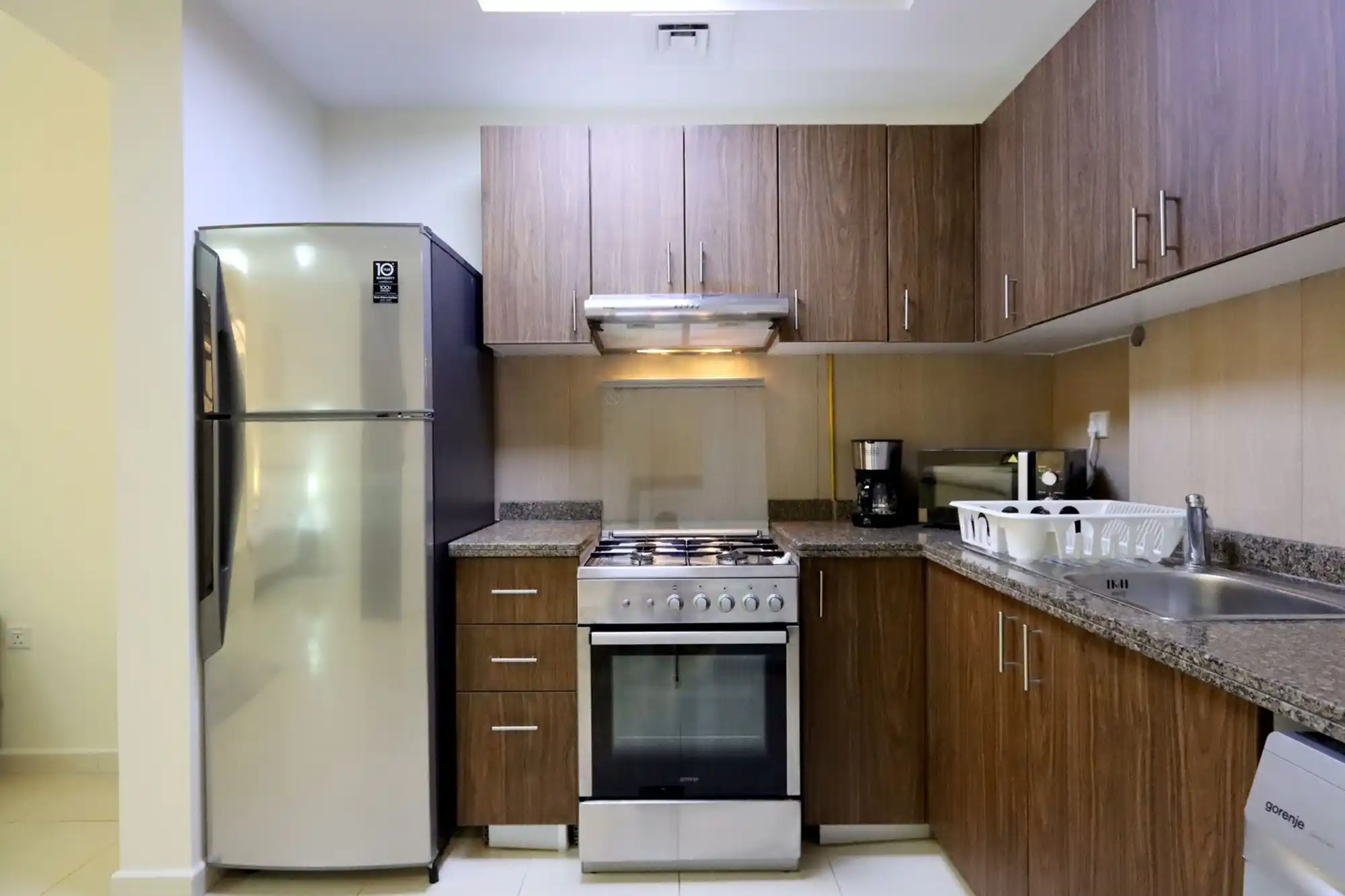 Spacious JVC Studio, Near Dining and Shops, Dubai