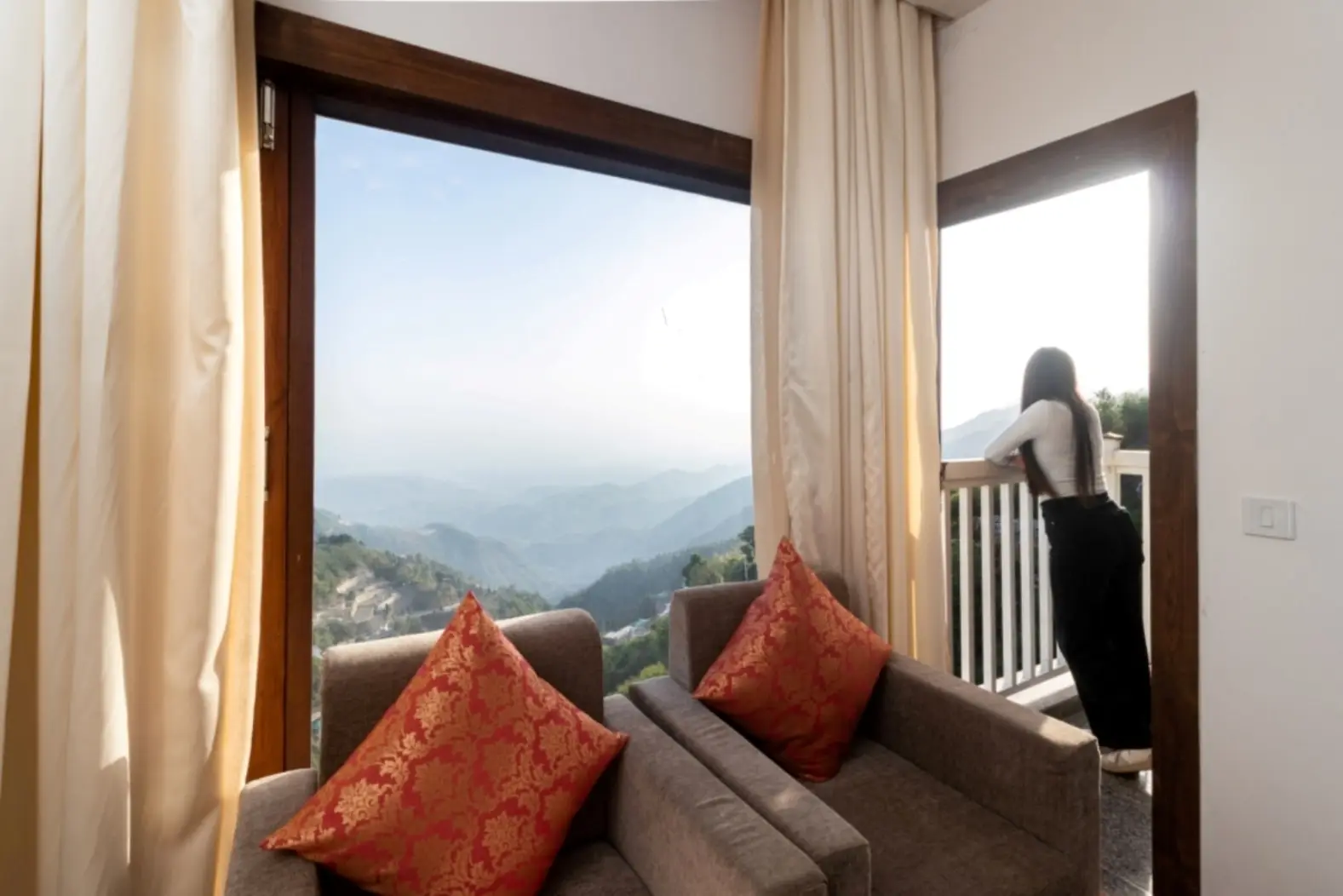 Spring Wood Hotel Room