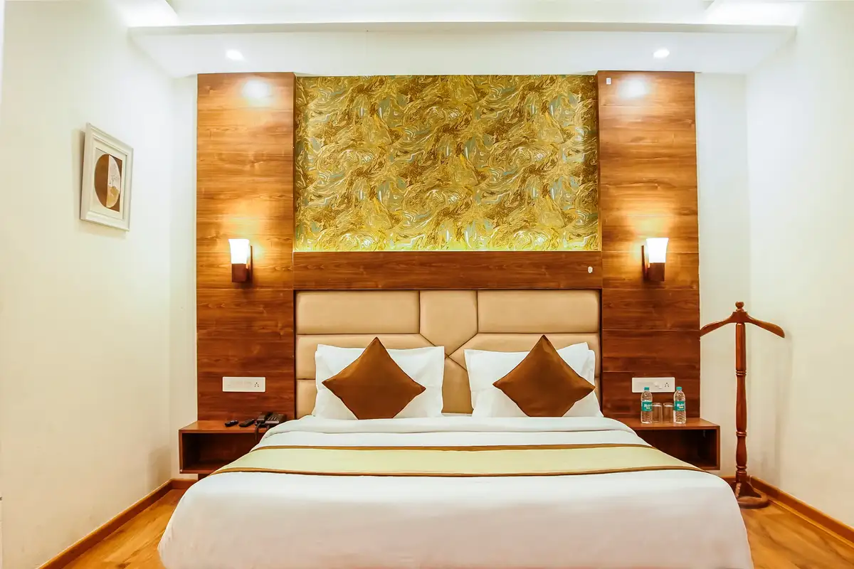 Spring Wood Hotel Room