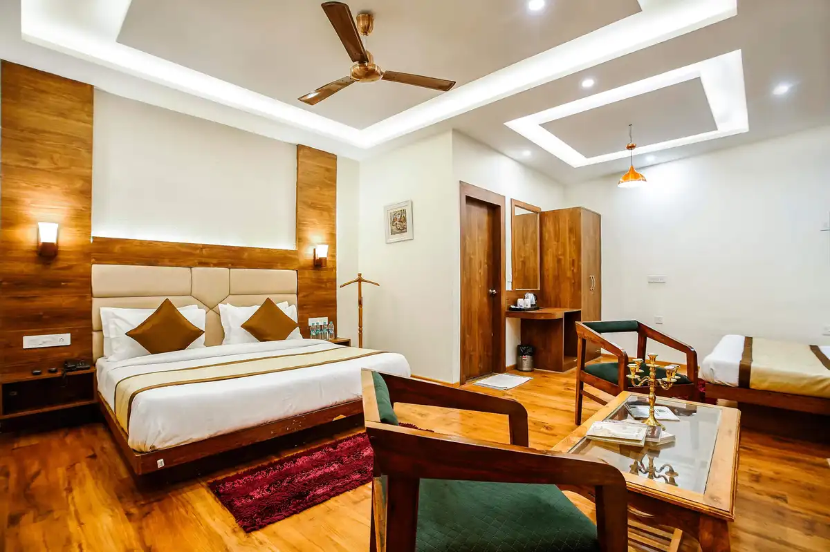 Spring Wood Hotel Room