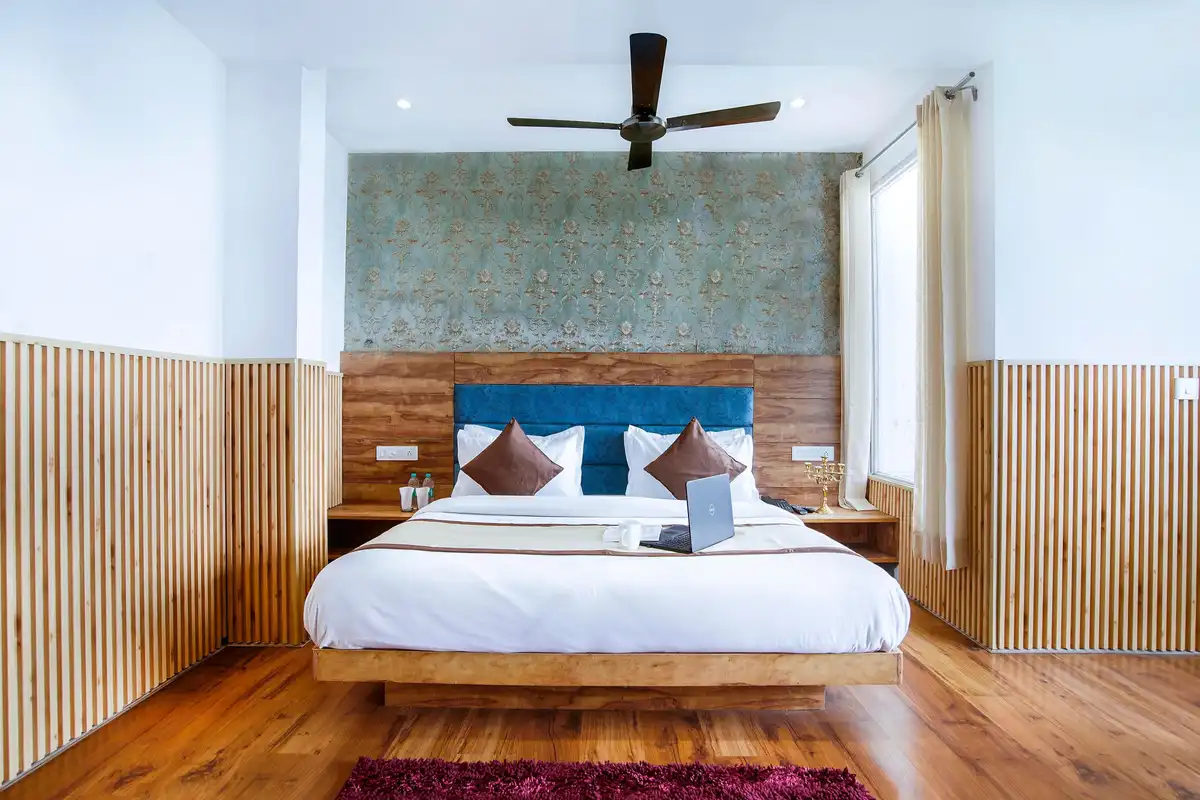 Spring Wood Hotel Room