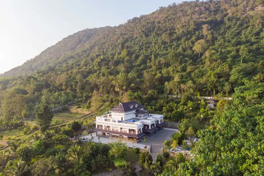 Springhills Villa & Ayurvedic Spa, Kochi