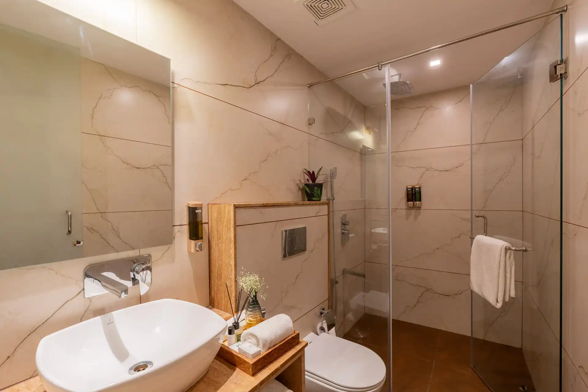 Standard Twin Rooms @ Fernwood, Bangalore