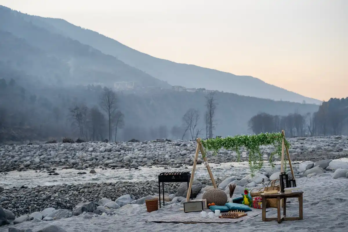 Still @ The River Story - Raison, Manali