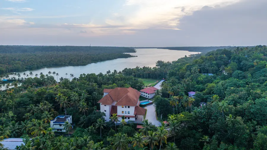 Still Waters Luxury Suite, Varkala