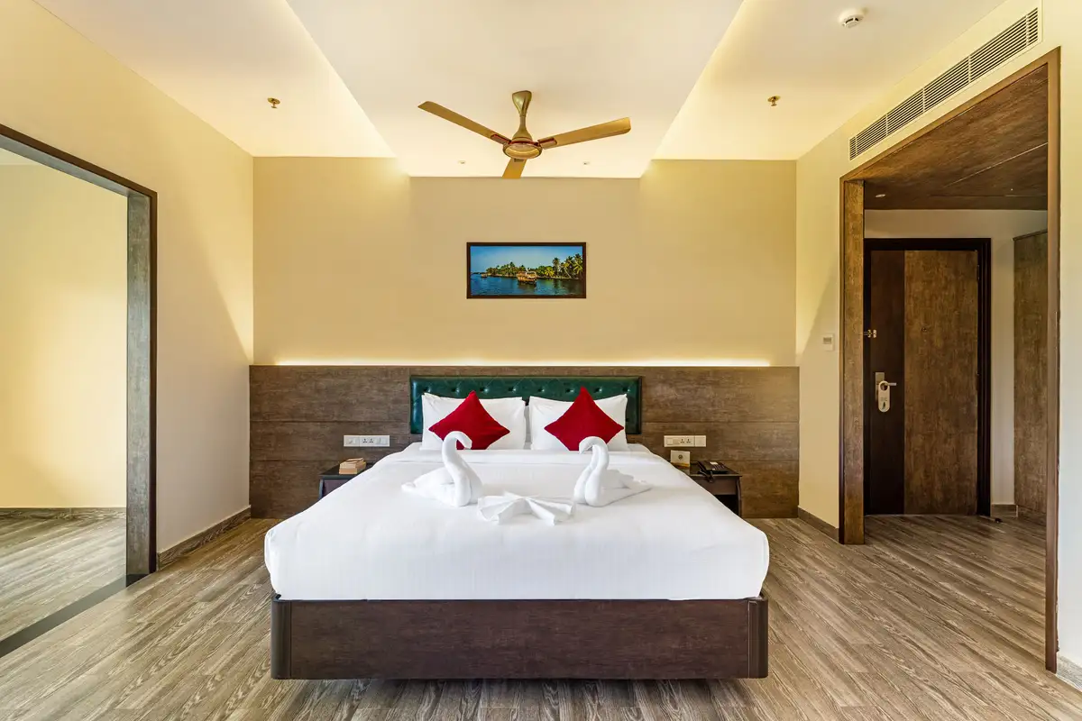 Still Waters Premium Suite, Varkala