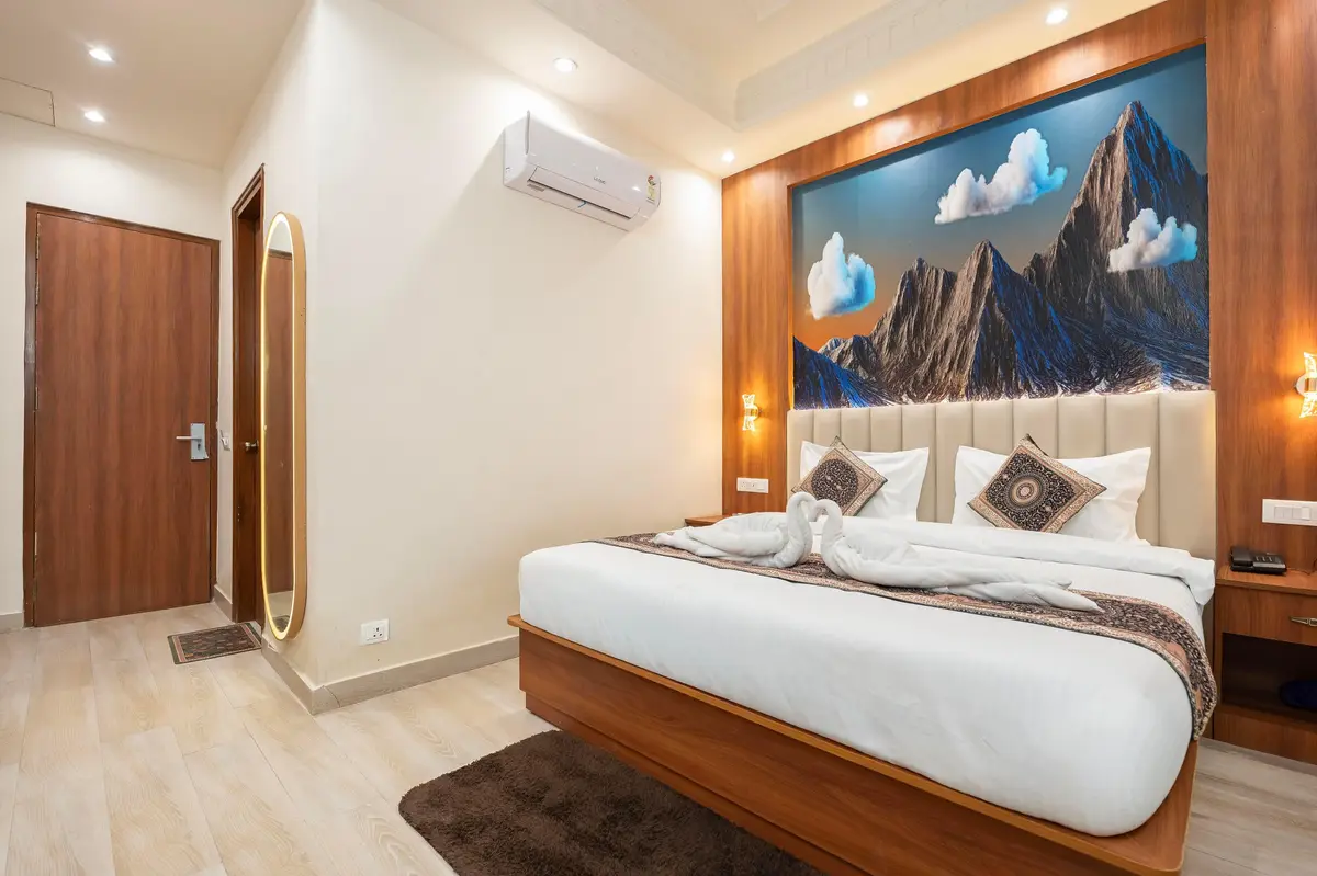 Stillwood Resort Mussoorie Room