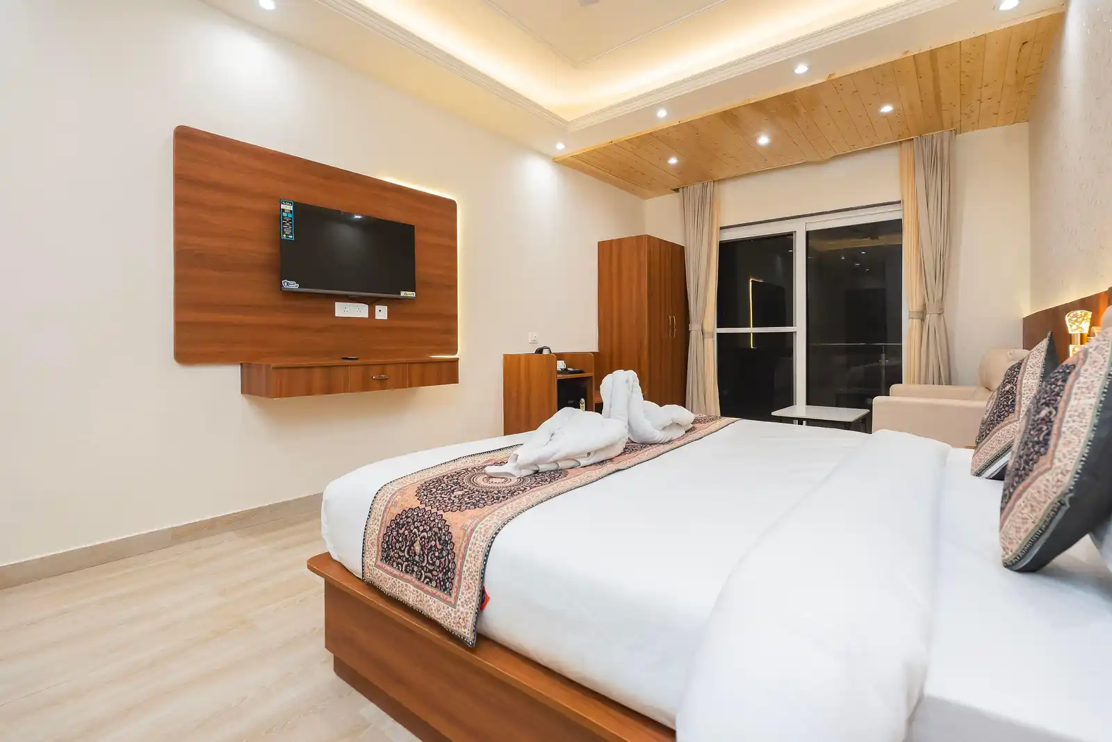 Stillwood Resort Mussoorie Room