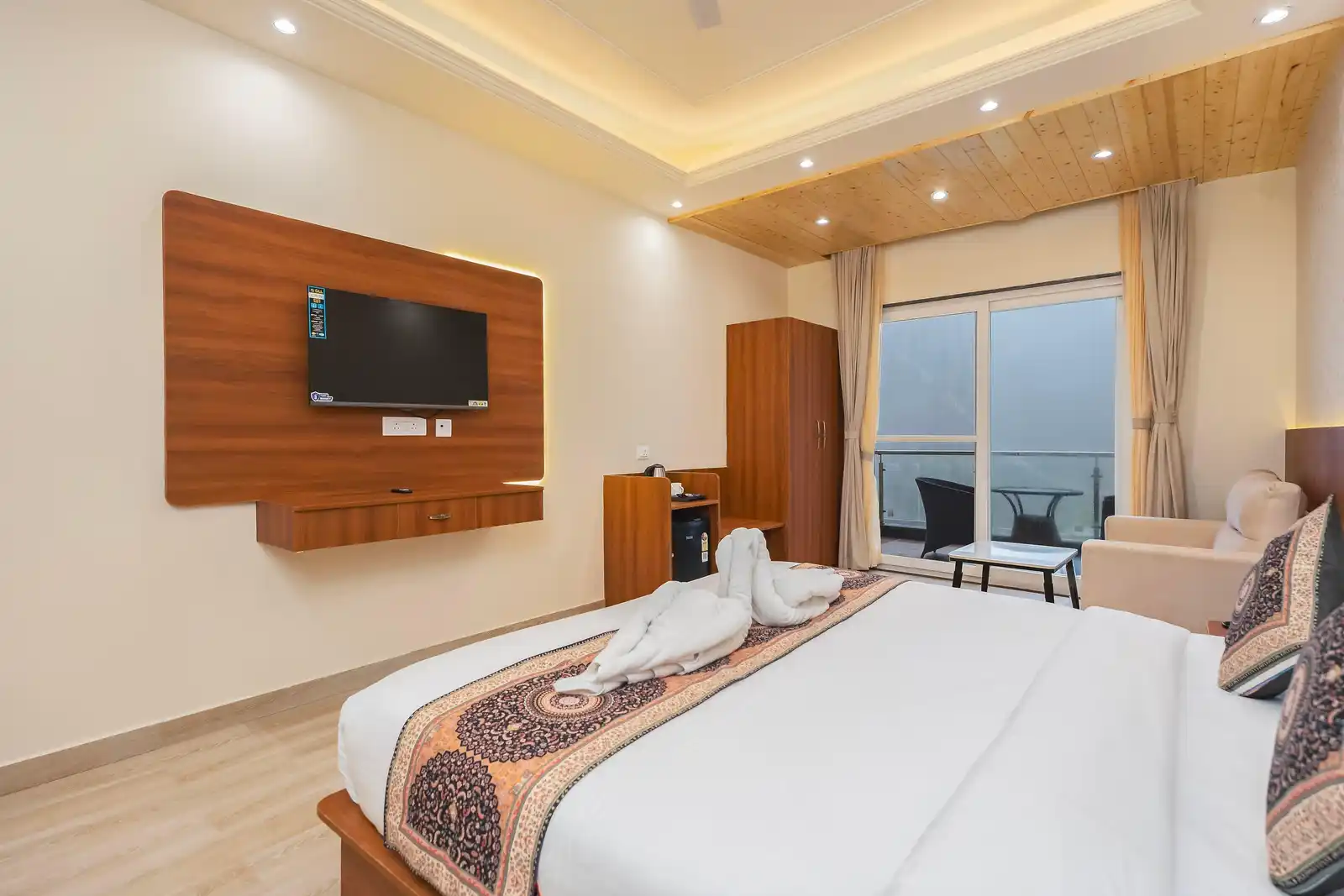 Stillwood Resort Mussoorie Room