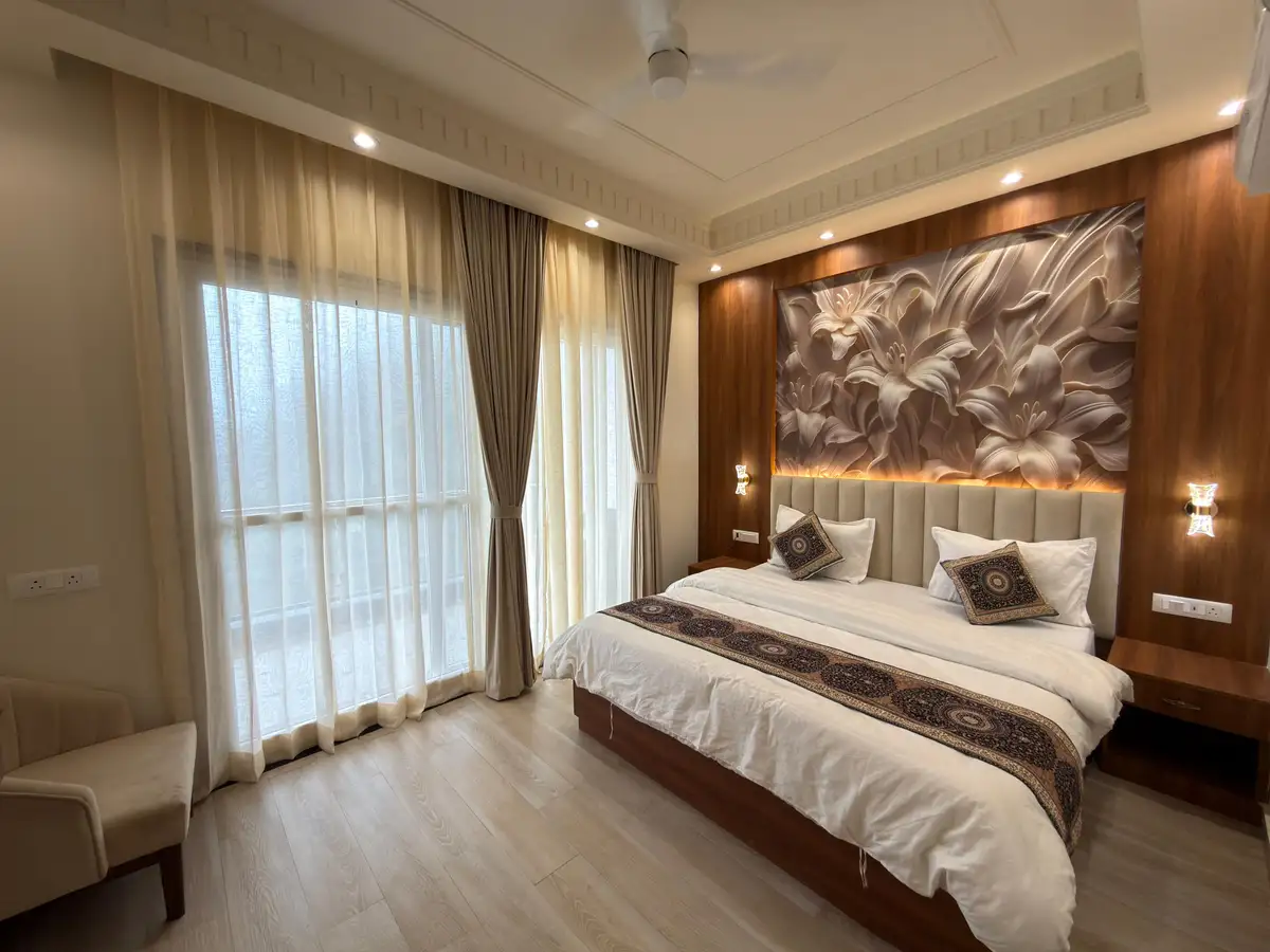 Stillwood Resort Mussoorie Room