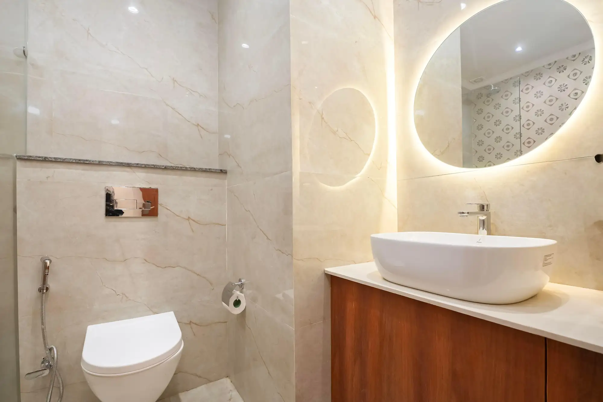 Stillwood Resort Mussoorie Bathroom