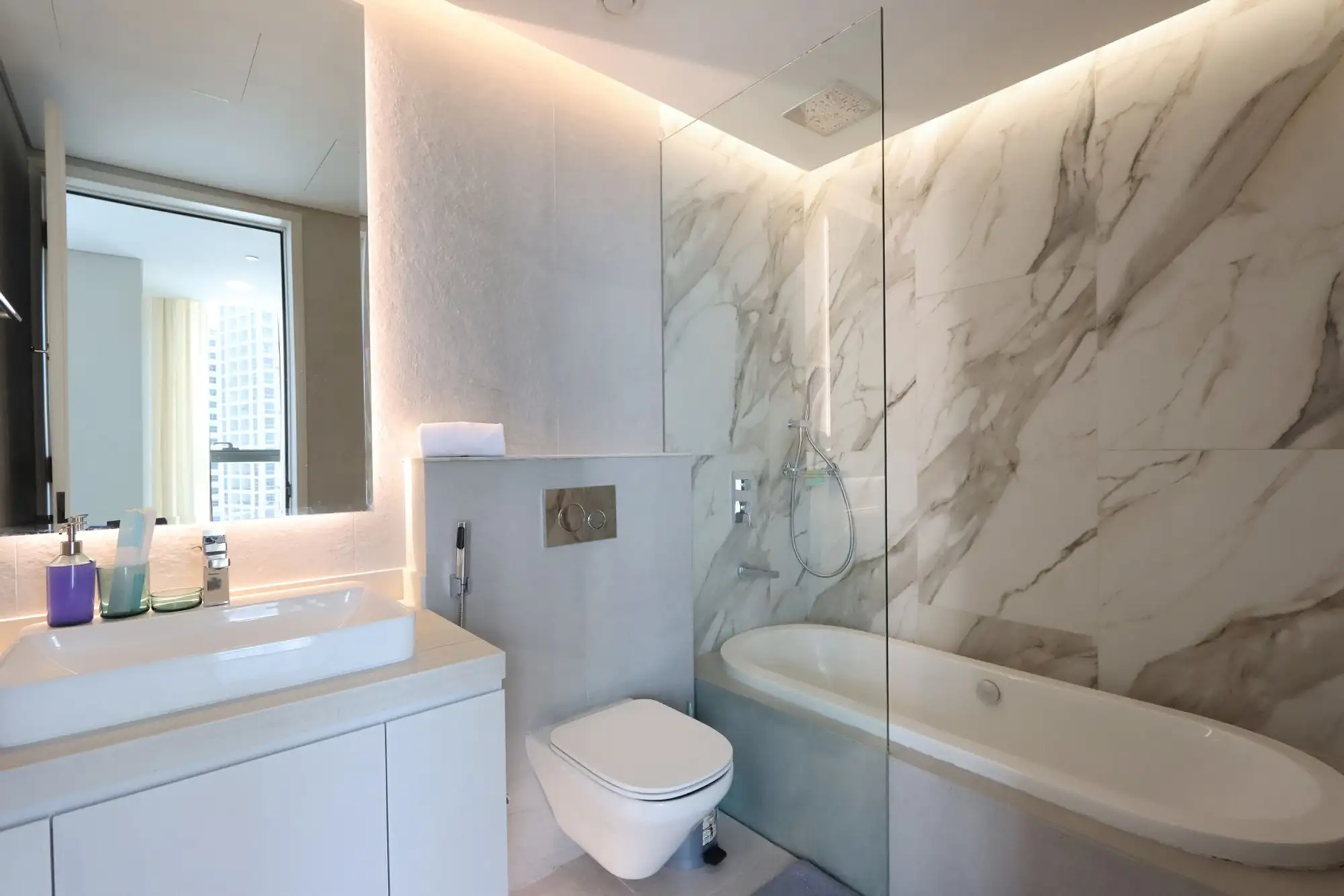 Studio in Dubai Marina with Scenic Views, Dubai
