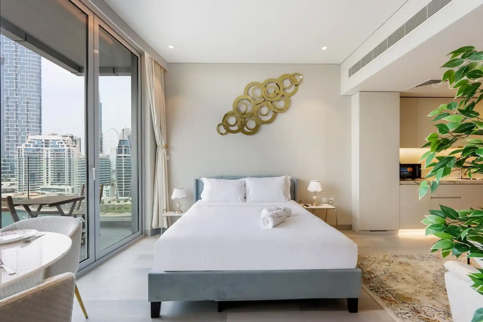 Studio in Dubai Marina with Scenic Views, Dubai