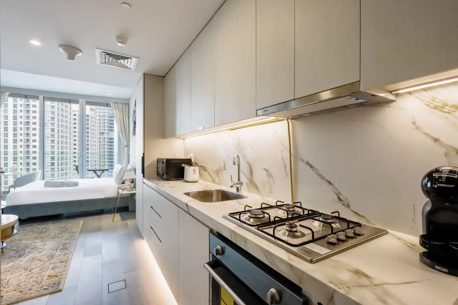 Studio in Dubai Marina with Scenic Views, Dubai