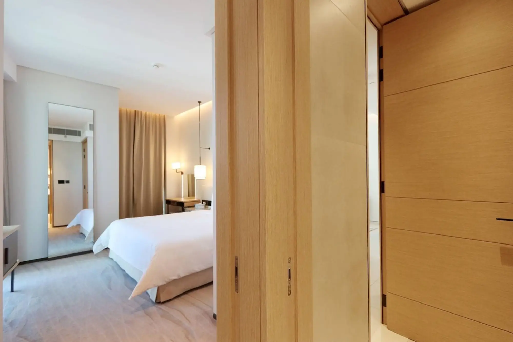 Stunning 1BR with Marina View And Beach Access, Dubai