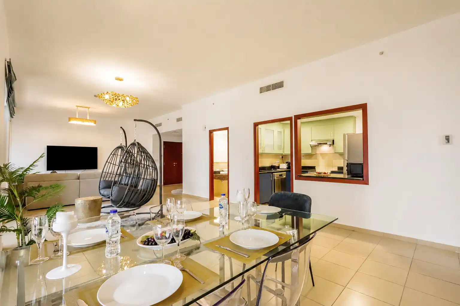 Stunning 1BR with Palm and Sea Views, Dubai