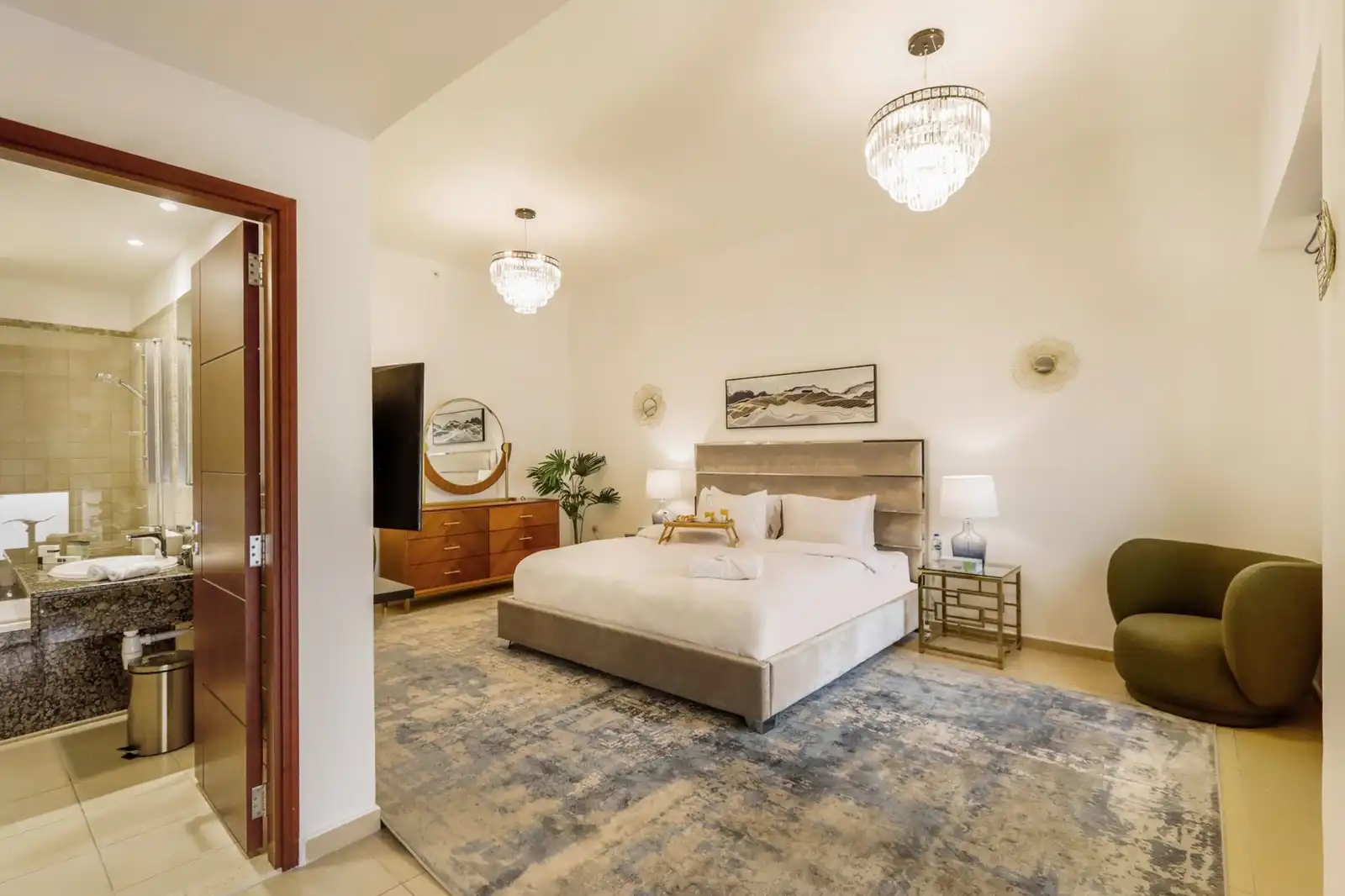 Stunning 1BR with Palm and Sea Views, Dubai