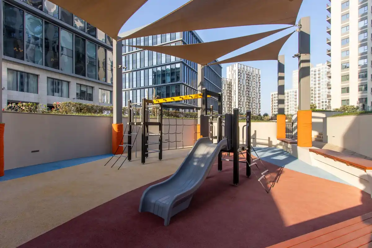 Stylish 1BR Near Dubai Hills Mall and Park, Dubai