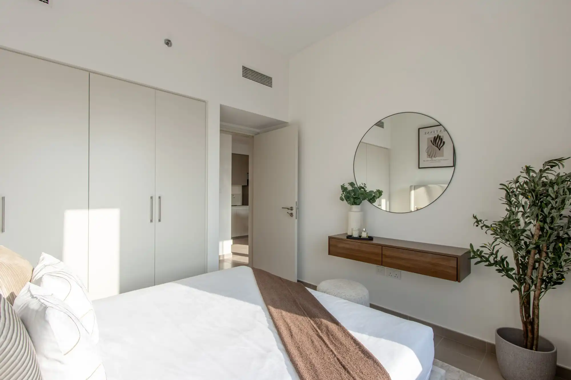 Stylish 1BR Near Dubai Hills Mall and Park, Dubai