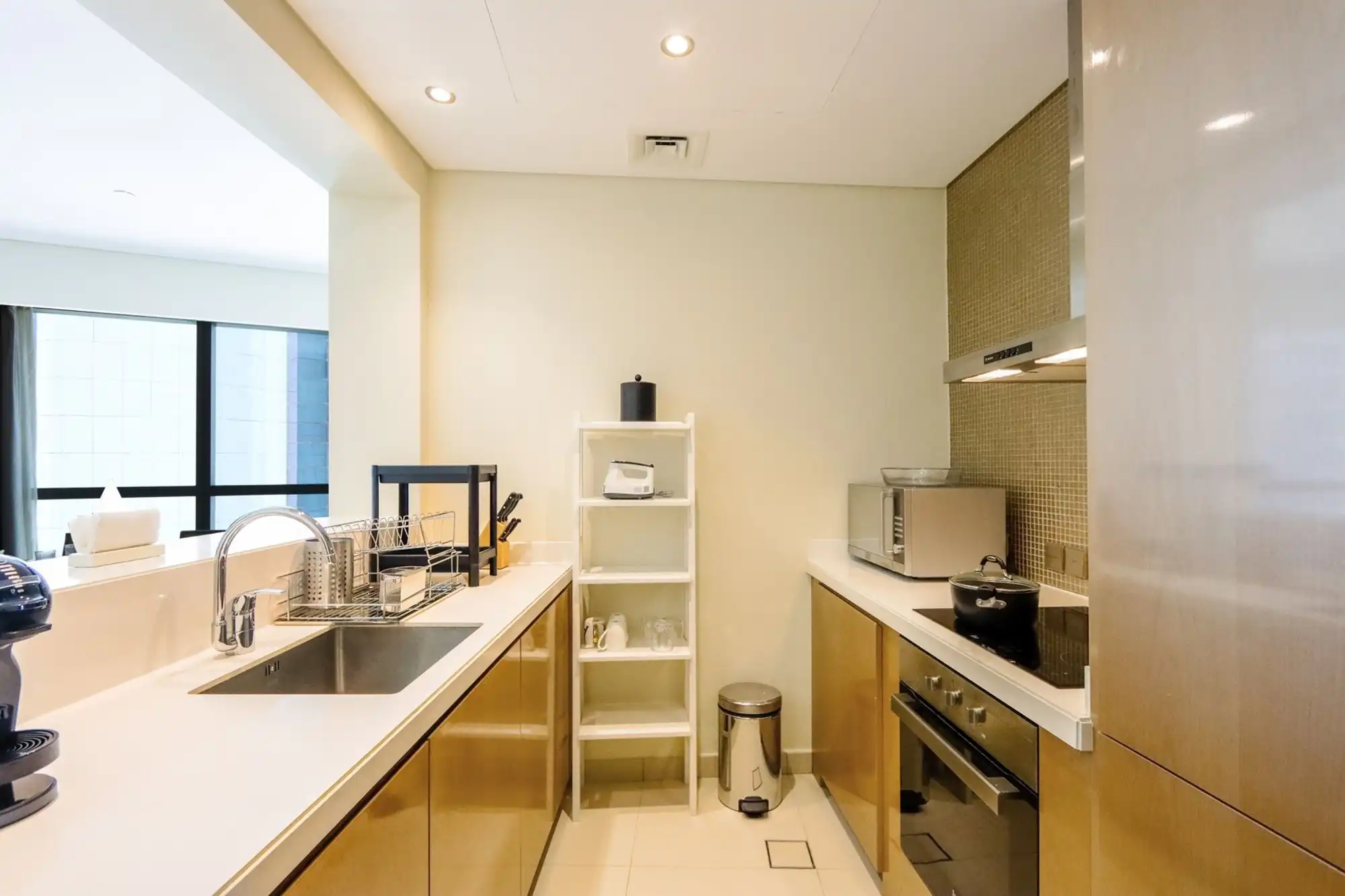 Stylish 2BR Paramount Apt, Dubai