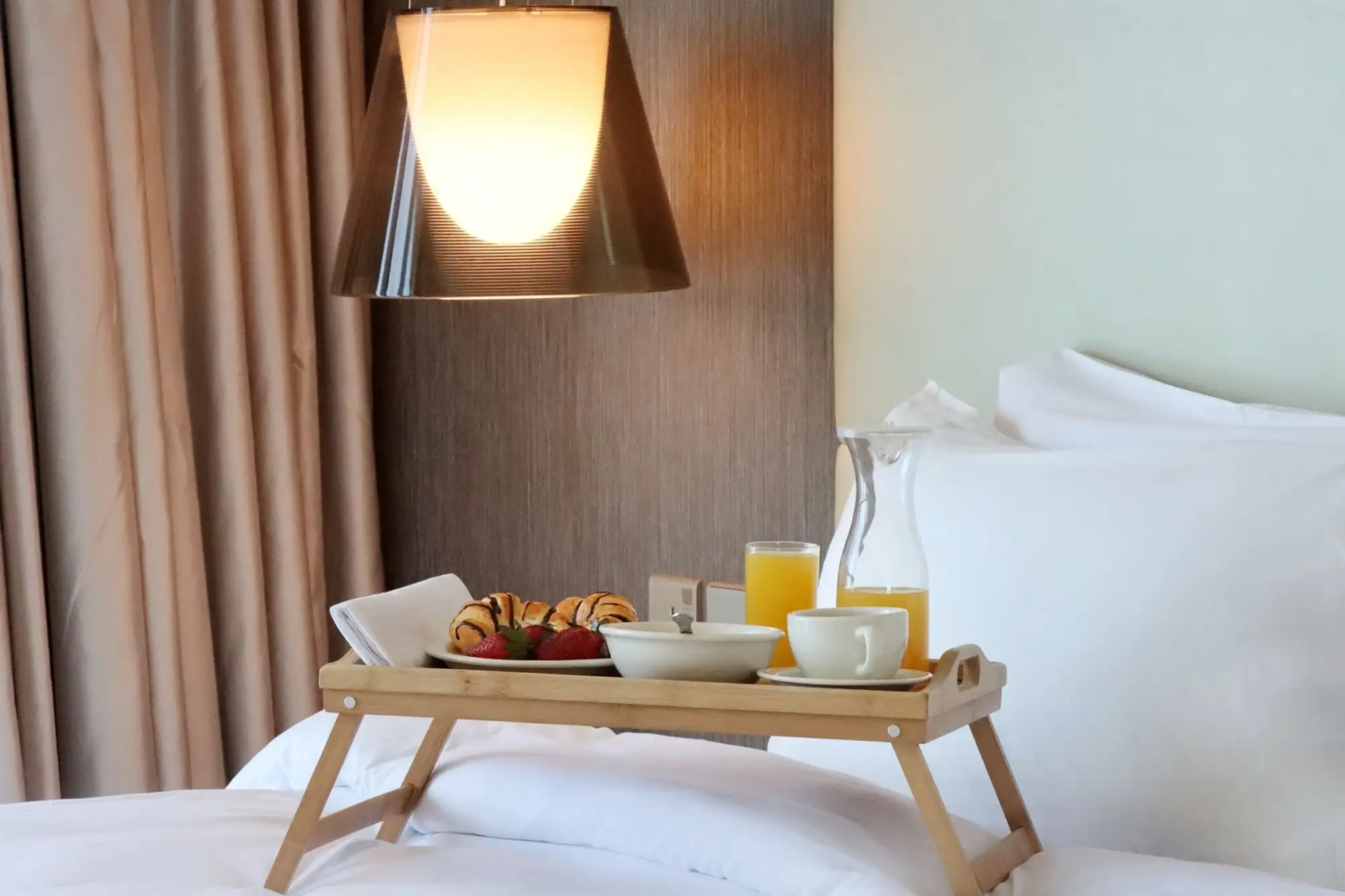 Stylish 2BR Paramount Apt, Dubai