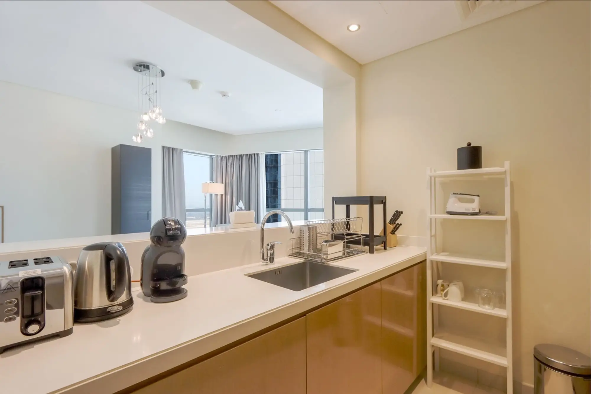 Stylish 2BR Paramount Apt, Dubai