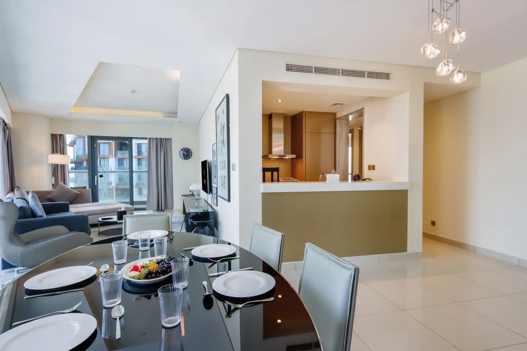Stylish 2BR Paramount Apt, Dubai