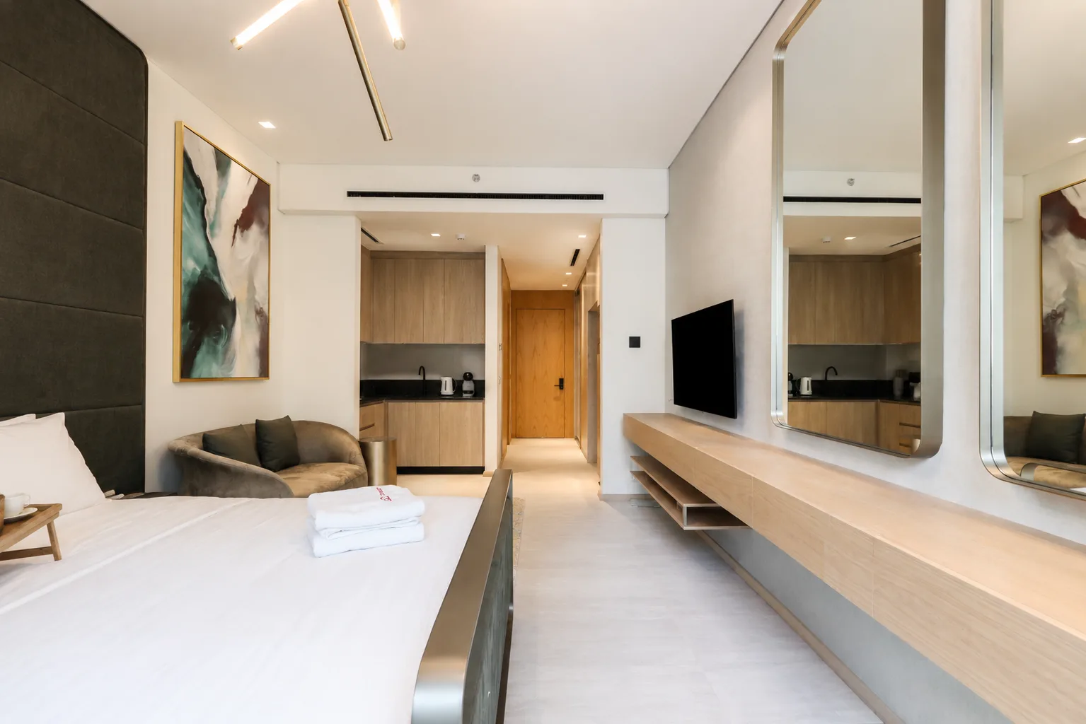 Stylish Studio in JVC, Near Parks & Shops, Dubai