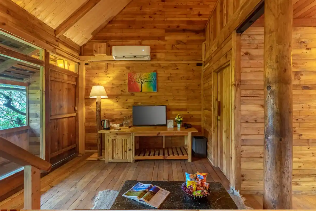 Suro Woodcrest Chalet, Kasauli