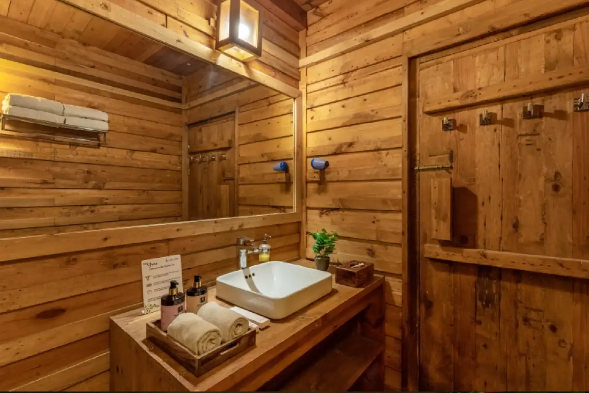 Suro Woodcrest Chalet, Kasauli