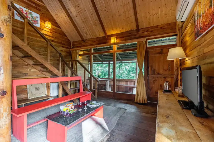 Suro Woodcrest Chalet, Kasauli