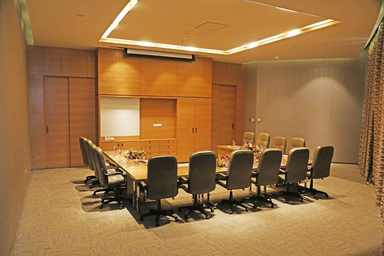 Conference Room & Business Center