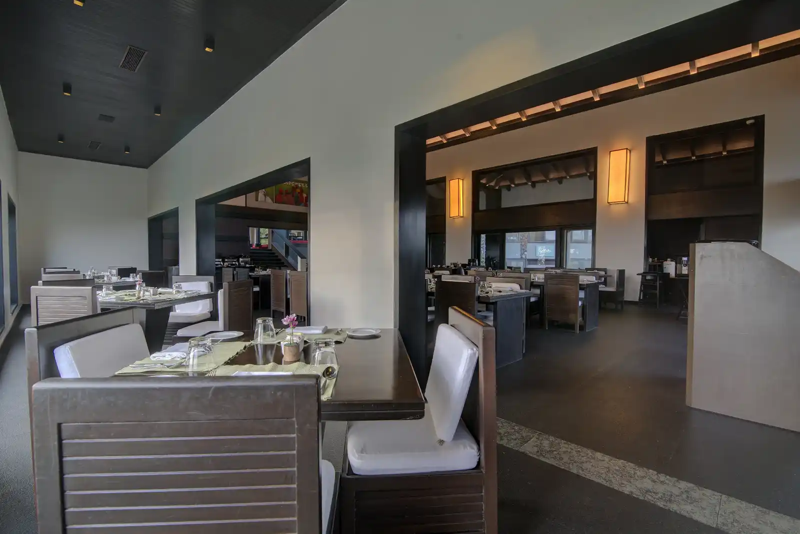 Taj Madikeri Resort & Spa, Coorg Restaurant/Dining