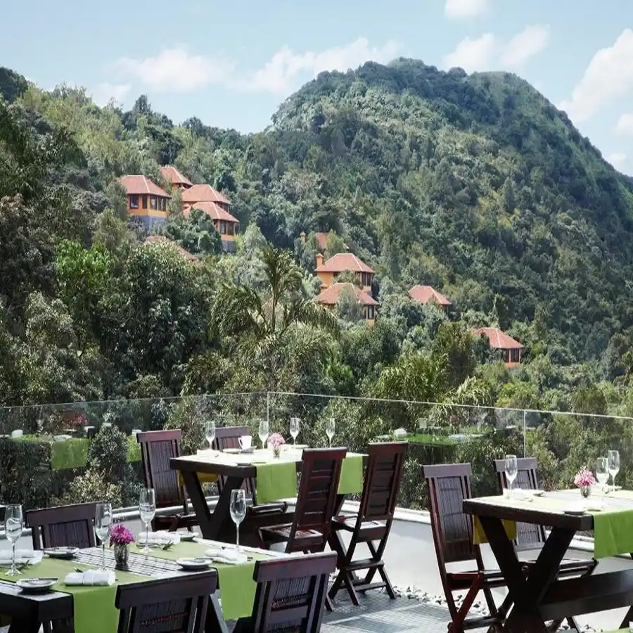 Taj Madikeri Resort & Spa, Coorg Restaurant/Dining