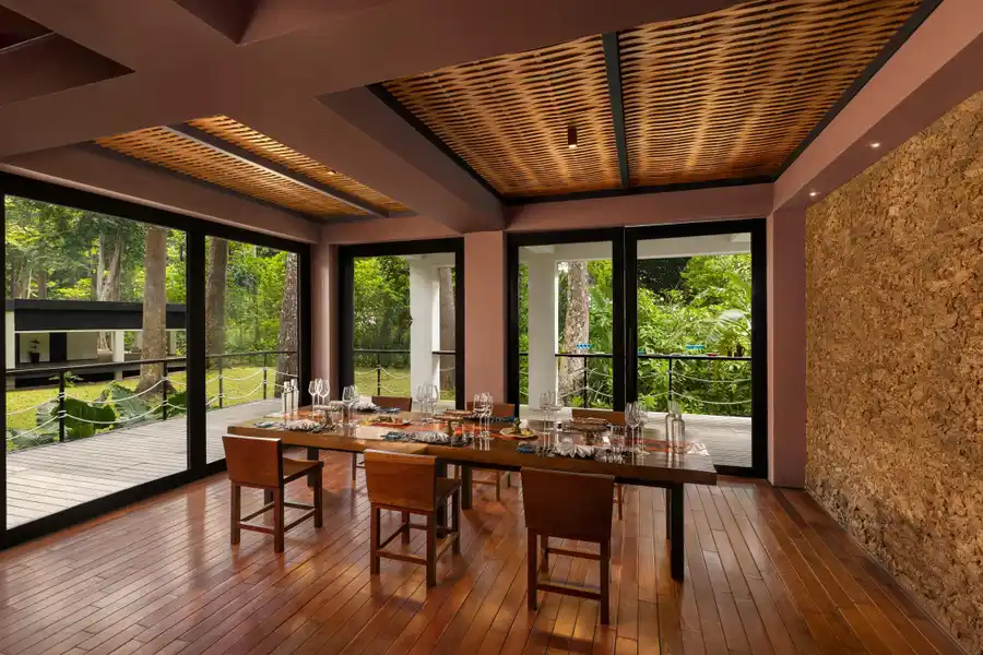 Taj Madikeri Resort & Spa, Coorg Restaurant/Dining
