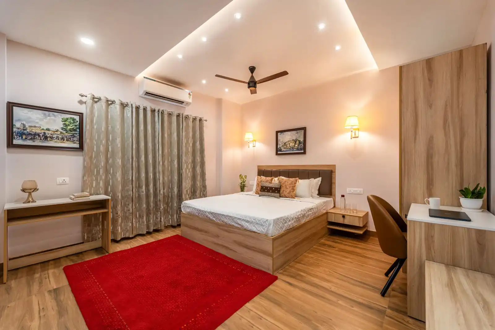 Terra Hue, Varanasi