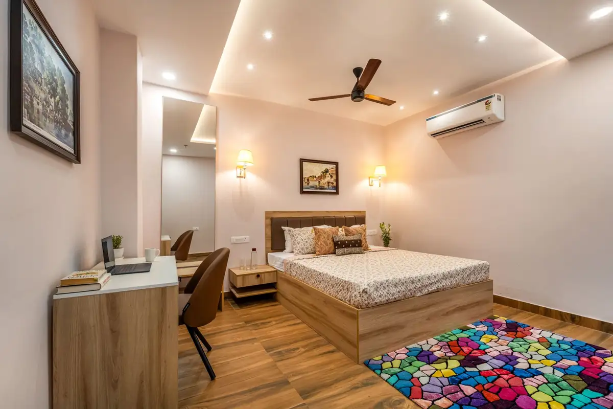 Terra Hue, Varanasi