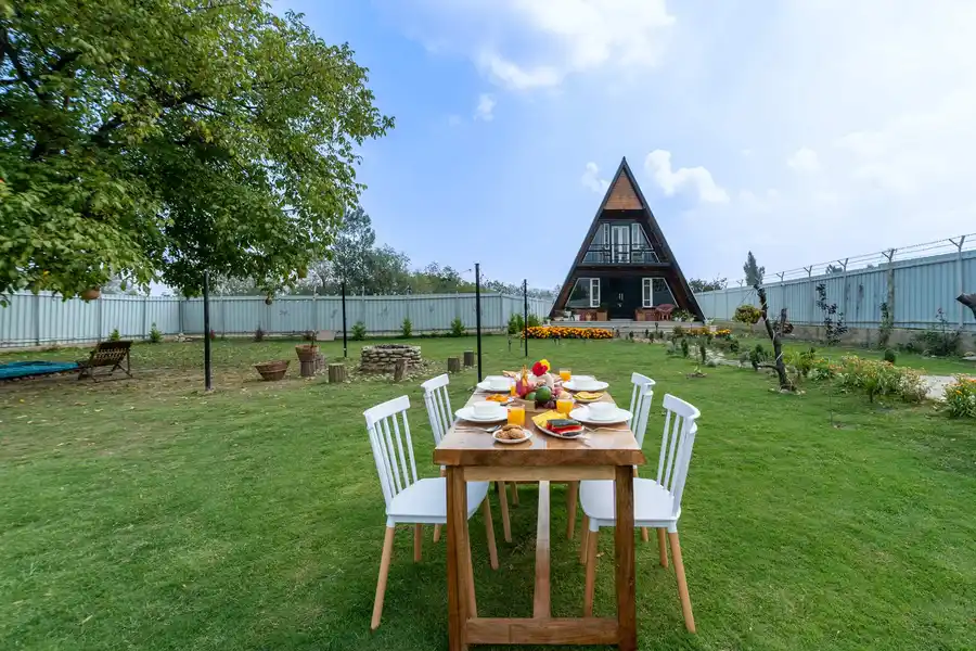 That Mountain House, Srinagar
