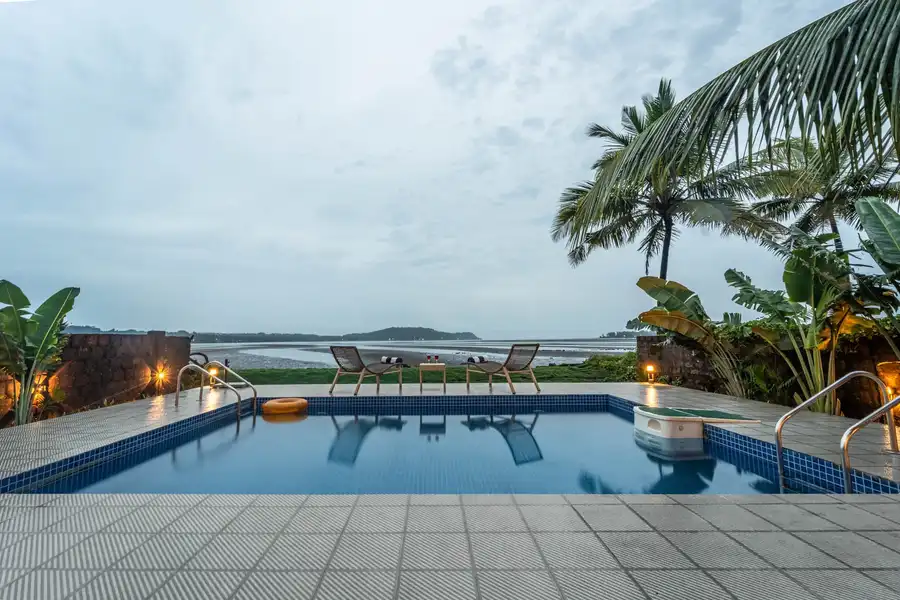 The Arks Villa w/ Private Infinity Pool - Siolim, North Goa