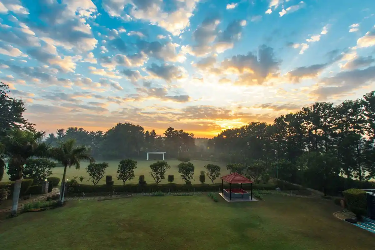 The Banyan Abode w/ Outdoor Pool - Manesar, New Delhi