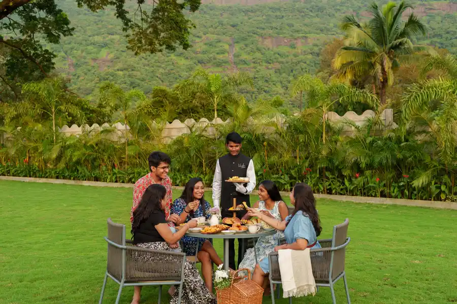 The Earth, Karjat