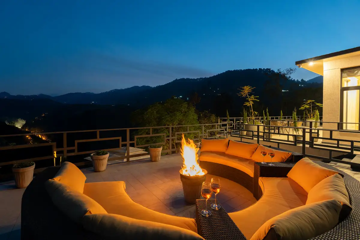 The Edge Luxe W/Private Pool & Comp Breakfast, Kasauli