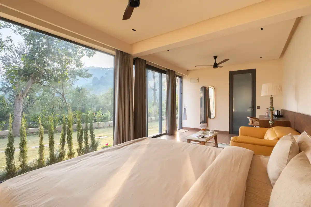The Edge Luxe W/Private Pool & Comp Breakfast, Kasauli