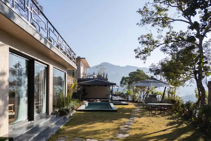 The Edge Luxe W/Private Pool & Comp Breakfast, Kasauli