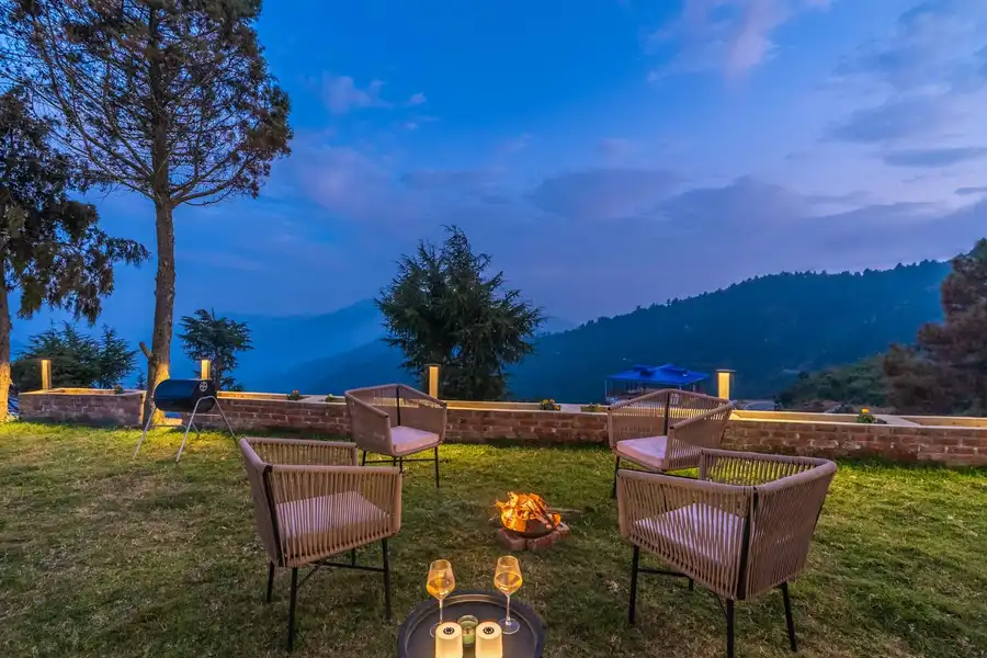 The Edge of Sky - Chakrata, Mussoorie