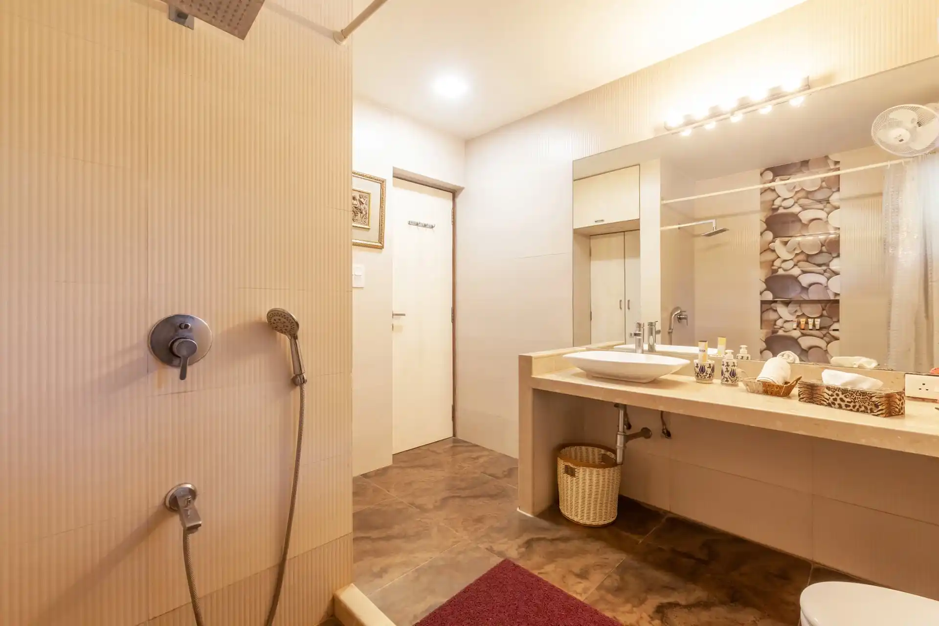 The Estate - Luxury Living - Kusur, Lonavala