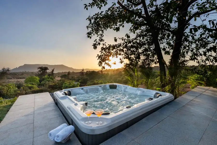 The Estate - Luxury Living - Kusur, Lonavala
